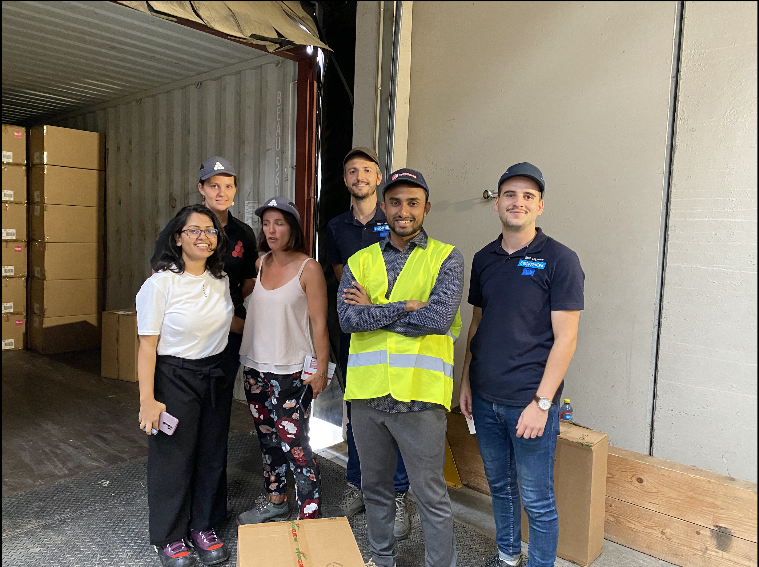 Simum Tasnim with team during 3PL Transformation